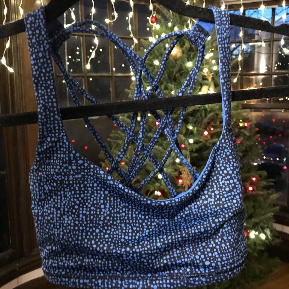 Lululemon sports bra! “Free to be Wild”